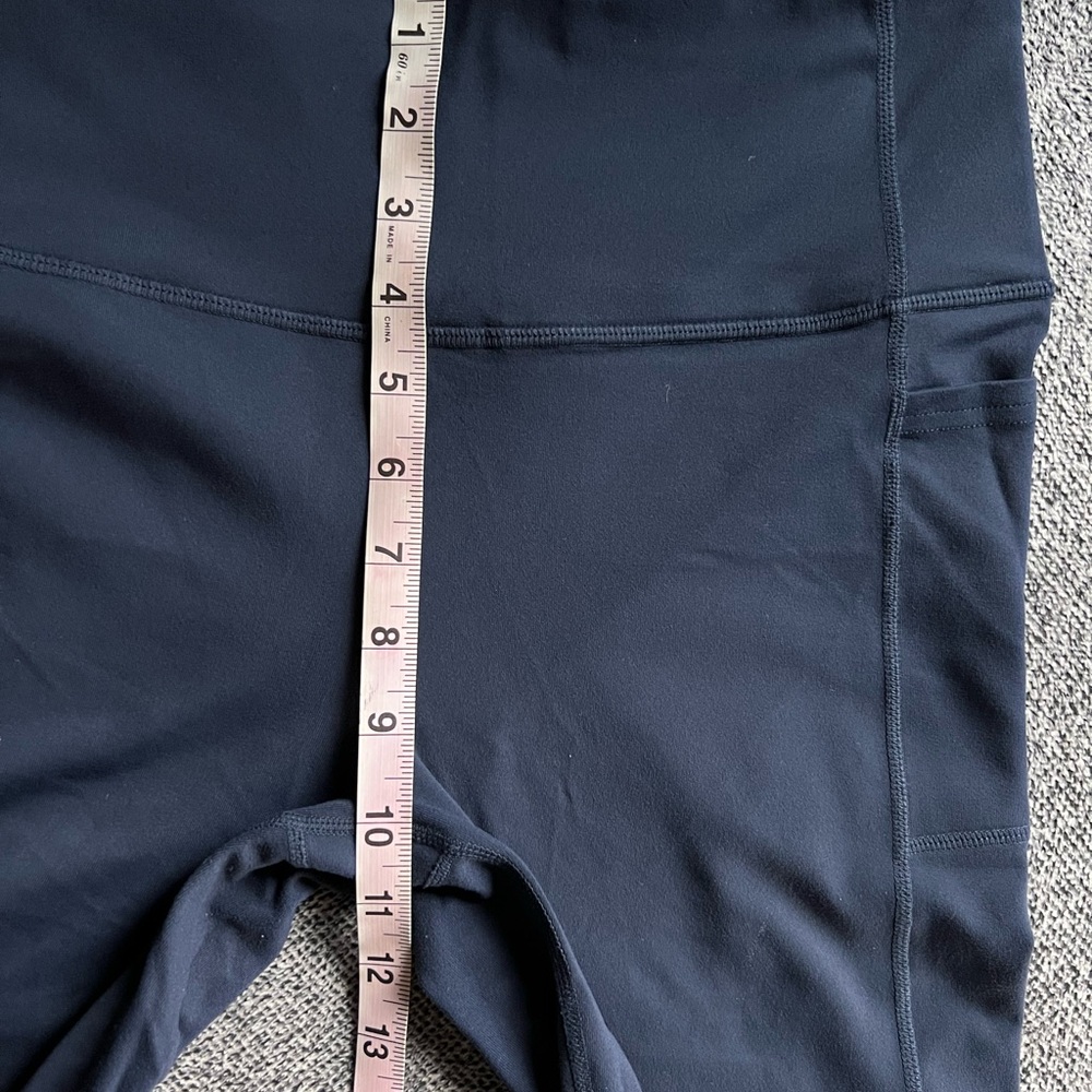 Two pair Women’s Skechers Go Walk capris navy and black - Picture 10 of 16